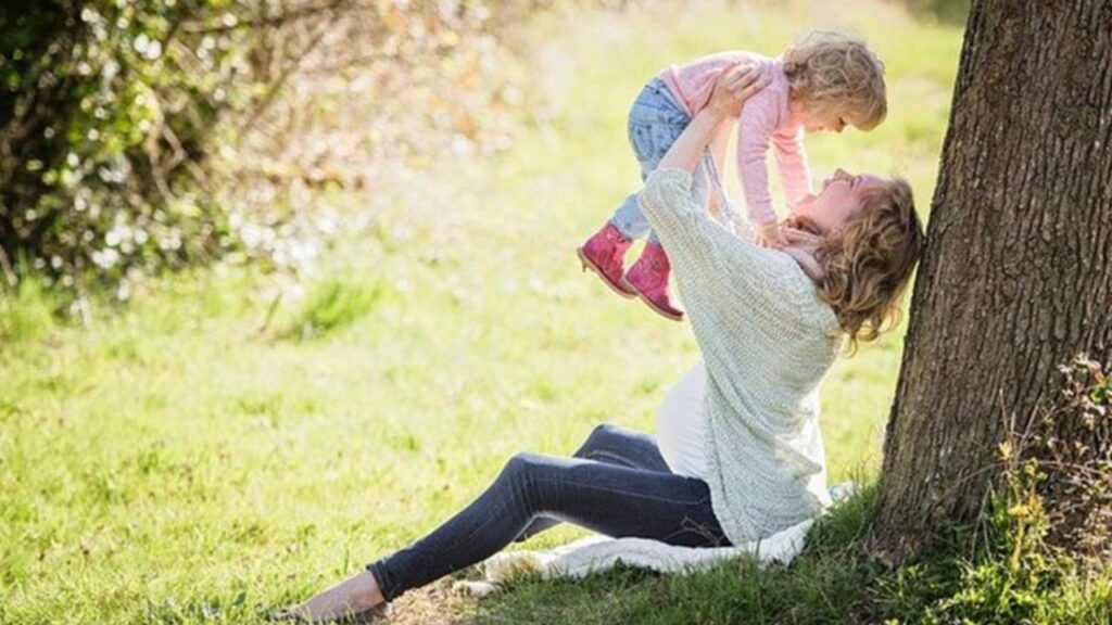 Can Single Mothers Celebrate Gender Reveal